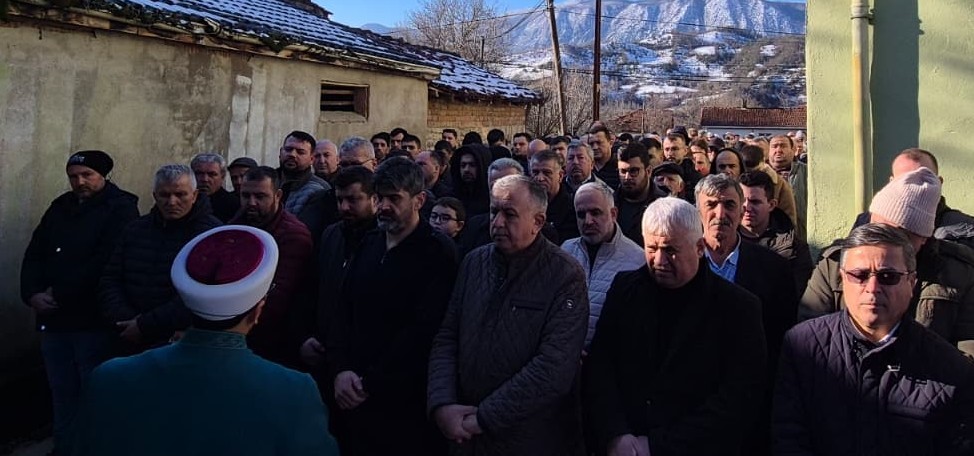 soba faciasinda olen yasli adam son yolculuguna ugurlandi 1 jVdIQ3gH