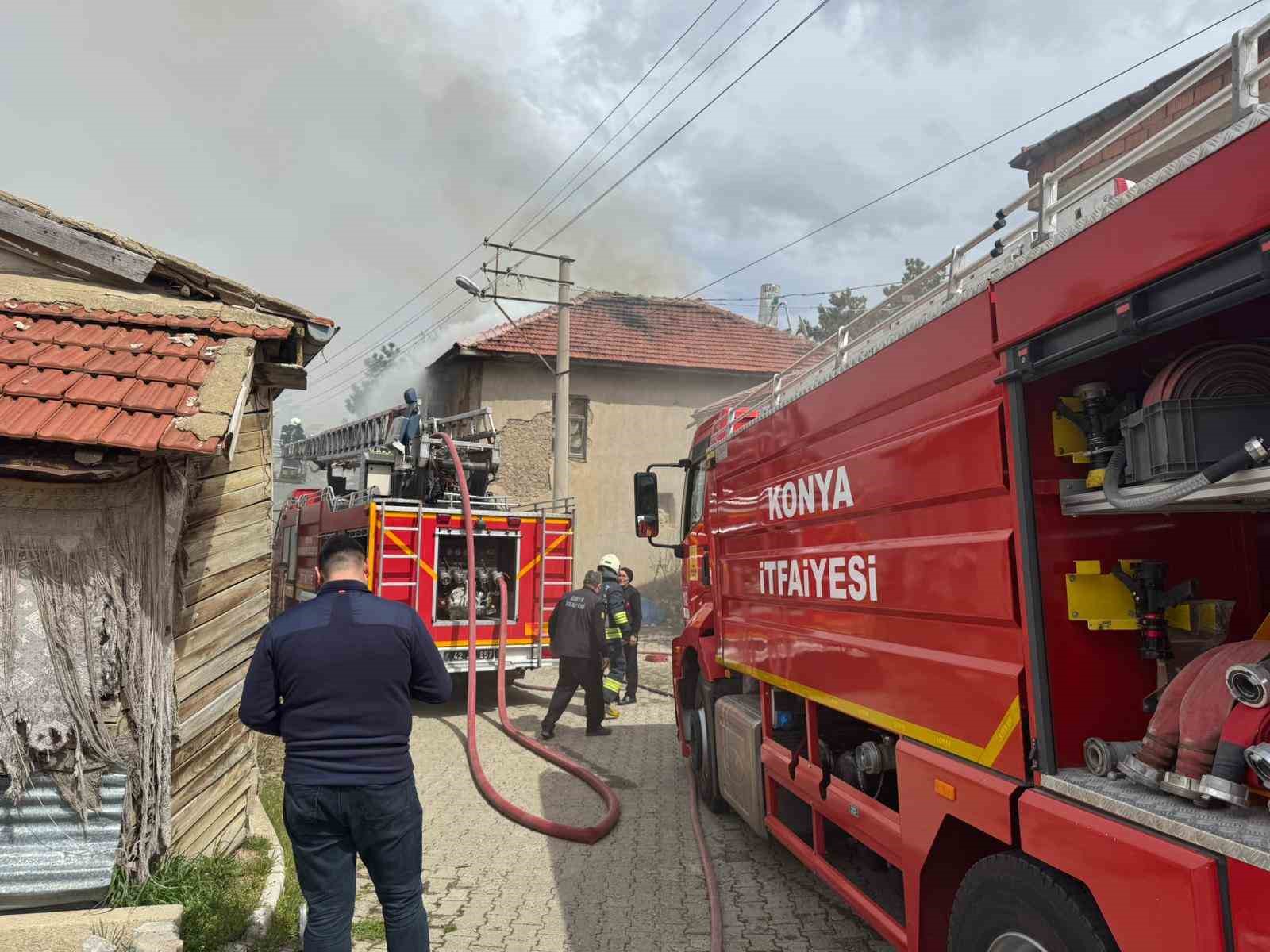 sobadan cikan yangin evi kullanilamaz hale getirdi 1 pmiKbLGT