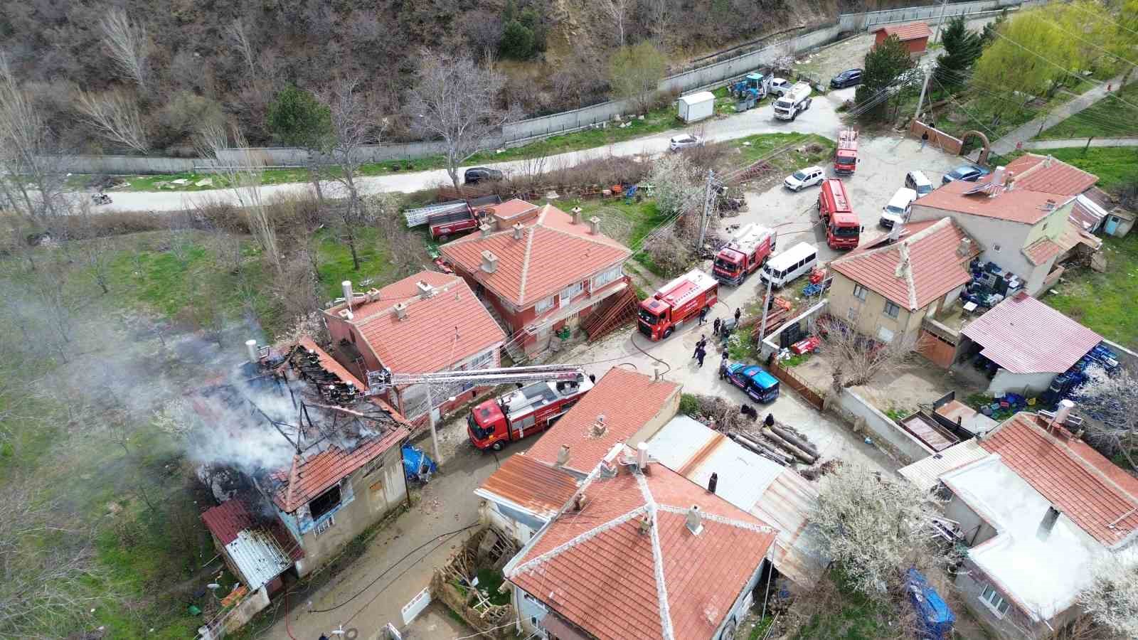 sobadan cikan yangin evi kullanilamaz hale getirdi 3 MBcqkZBI