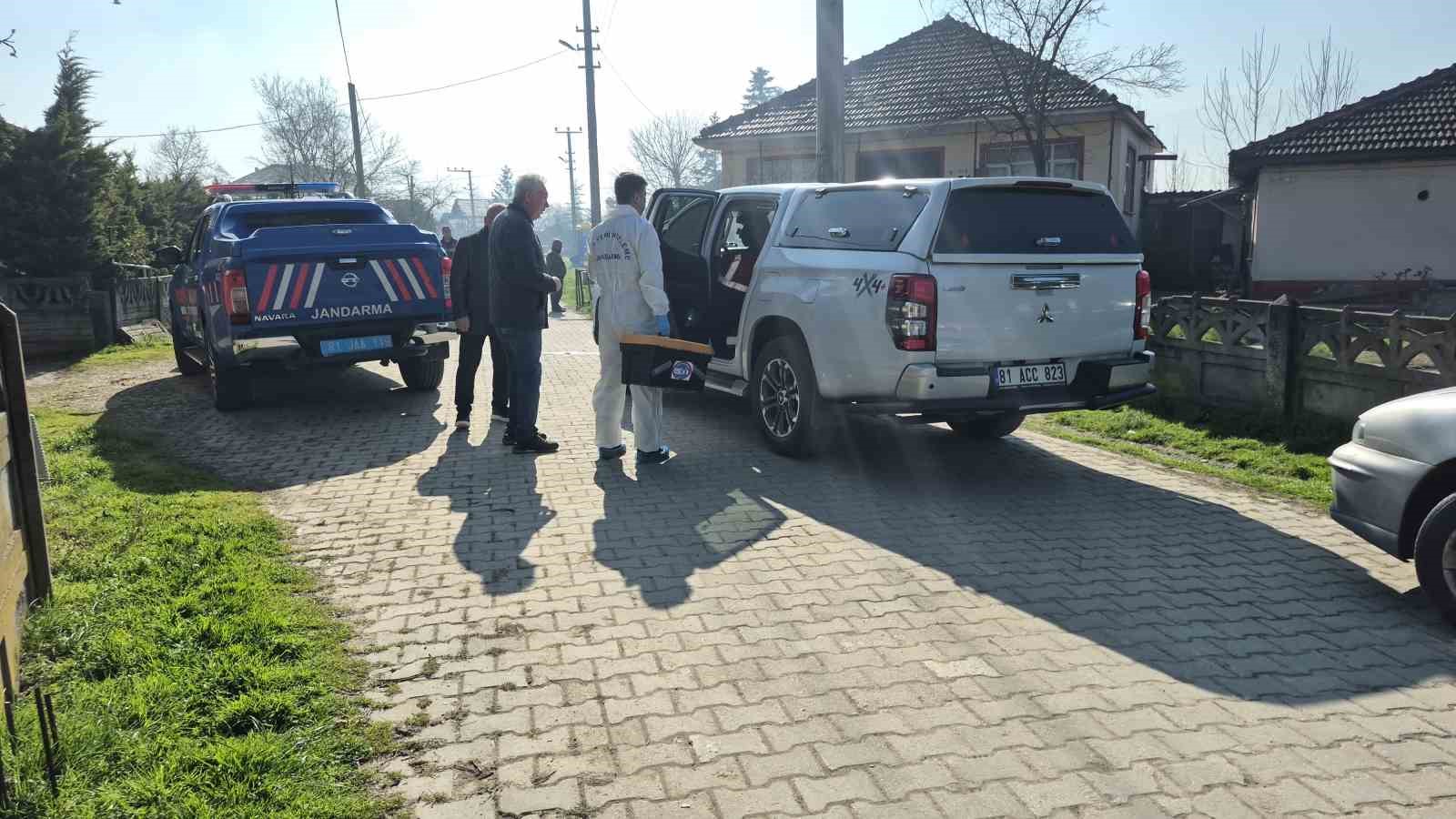 Sobadan sızan duman faciası: 1 kişi hayatını kaybetti, 3 kişi dumandan etkilendi 7 sobadan sizan duman faciasi 1 kisi hayatini kaybetti 3 kisi dumandan etkilendi 3 UP18n92R