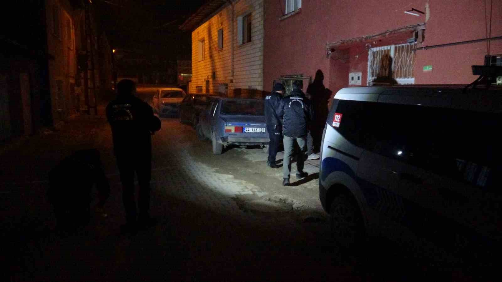 Şofbenden sızan gazdan zehirlenen genç hastaneye kaldırıldı 8 sofbenden sizan gazdan zehirlenen genc hastaneye kaldirildi 4 DKO5SEXf