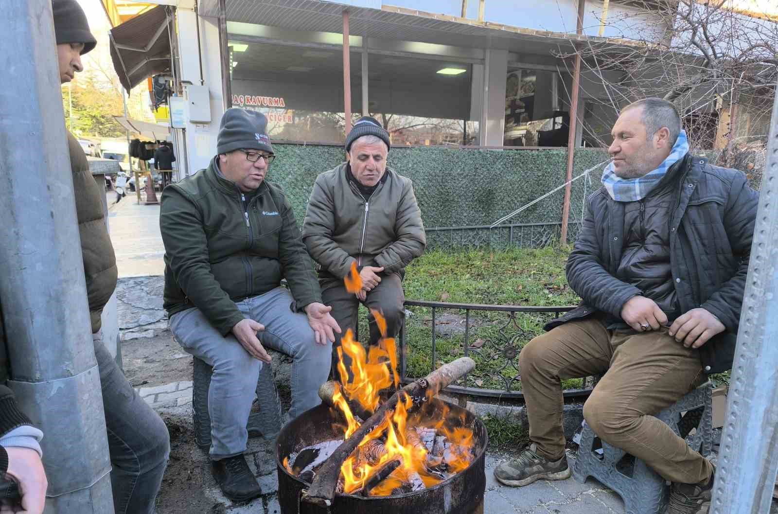 soguk havalar en fazla pazarci esnafini etkiledi 1