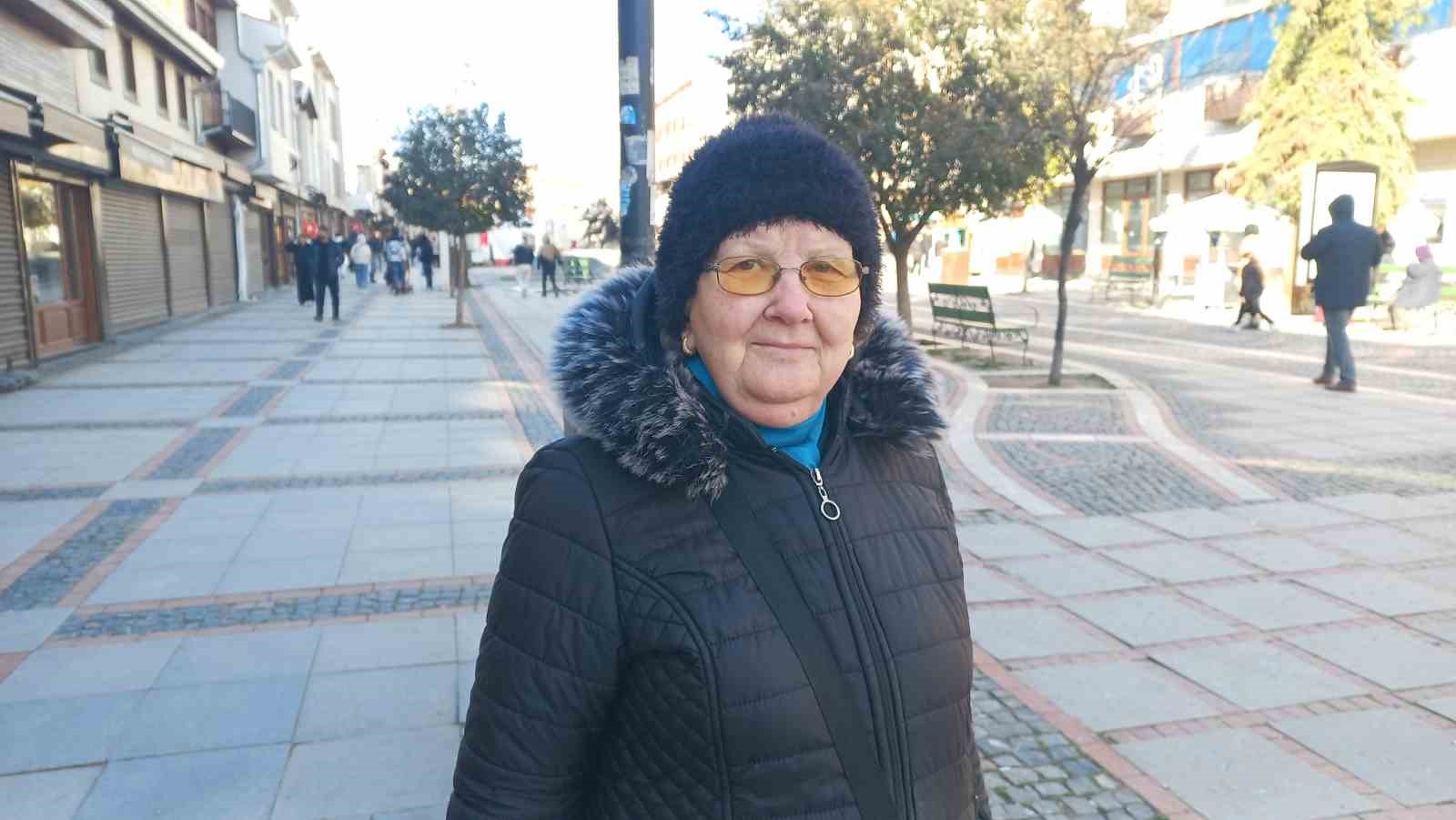 sogukta usuyen kuslar icin 5 kilometrelik sefkat yolculugu 2 JpXdEw17