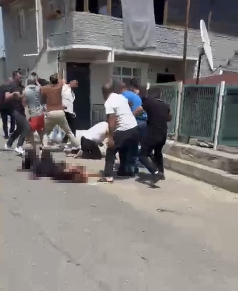 sokak ortasinda esini olduren koca cocugumla goz goze gelince durdum 4 gfm7HRgO