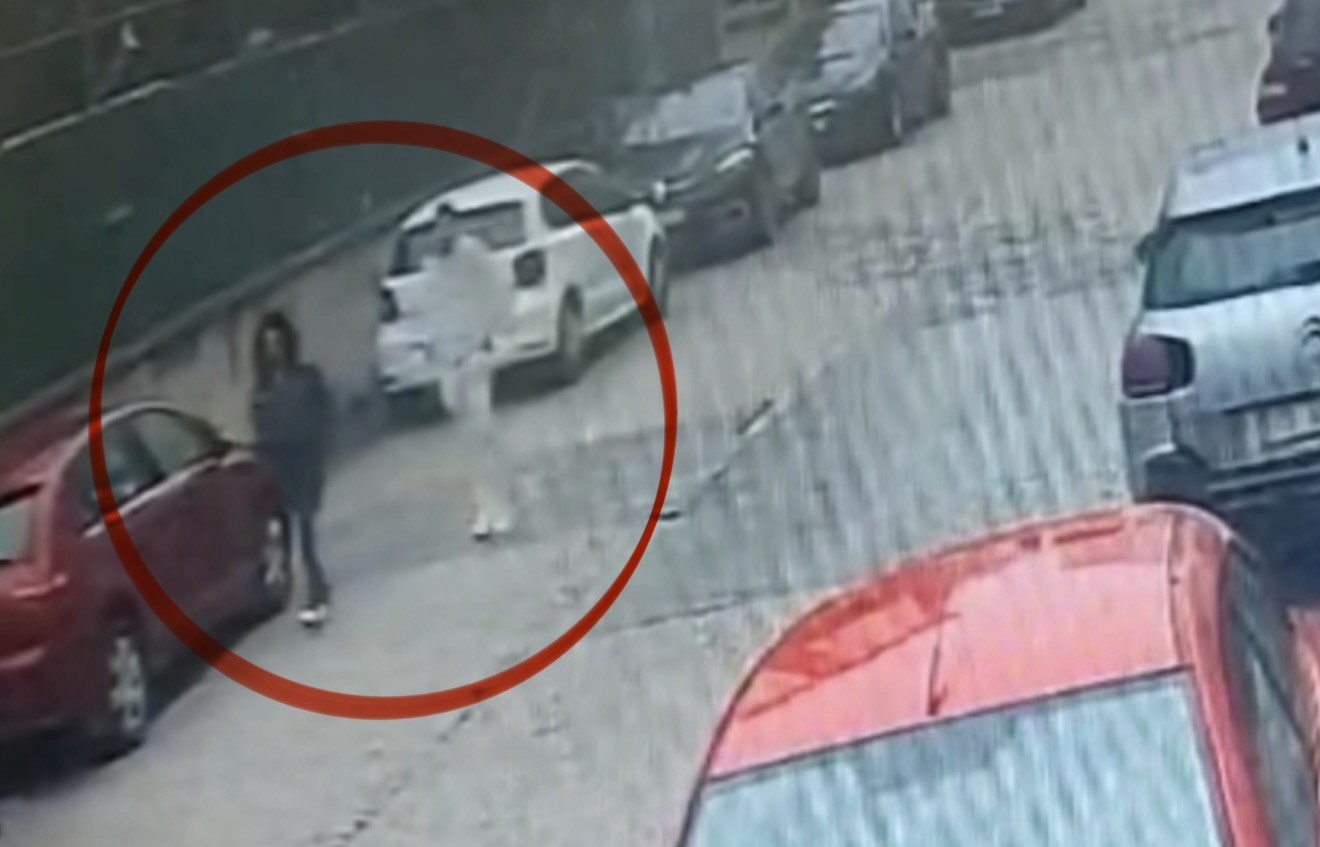 Sokak ortasında genç kadına dehşeti yaşatan taciz zanlısı tutuklandı 8 sokak ortasinda genc kadina dehseti yasatan taciz zanlisi tutuklandi 4 X1BUr7k9