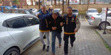 sokak-ortasinda-karisini-olduren-koca-adliyeye-sevk-edildi-V4mA38ED.jpg