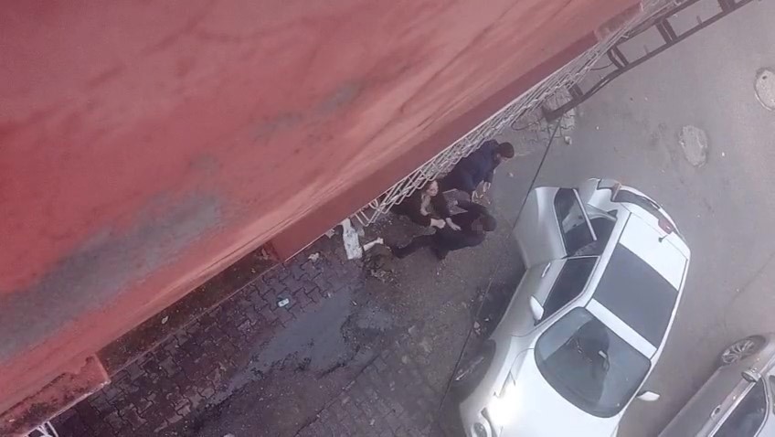 sokak ortasinda kavga eden eski cift adli kontrolle serbest kaldi 3 Oj4dETsc