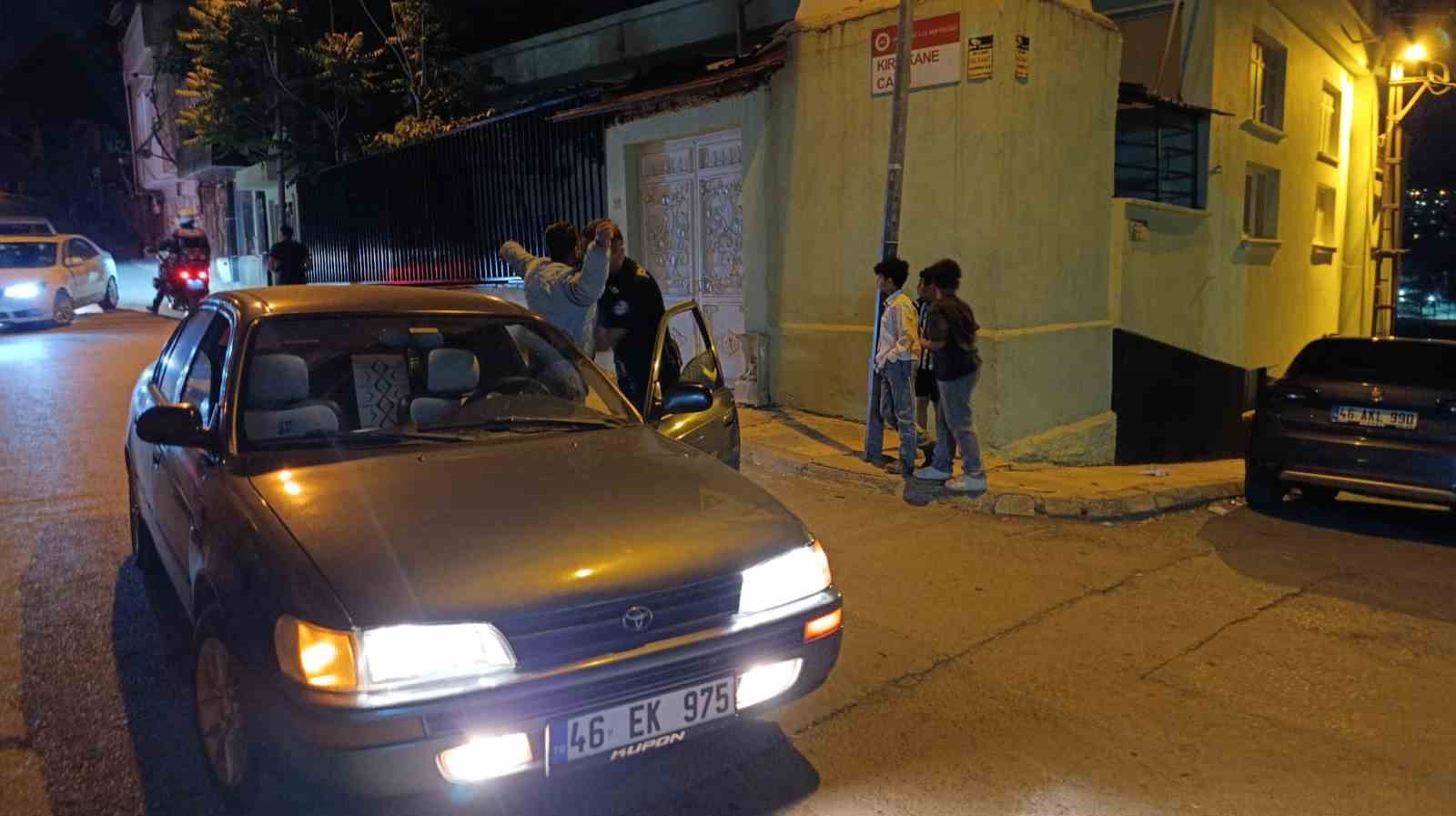 sokak ortasinda rastgele ates acti 1i kadin 2 kisi yaralandi 5 U64BXyBN