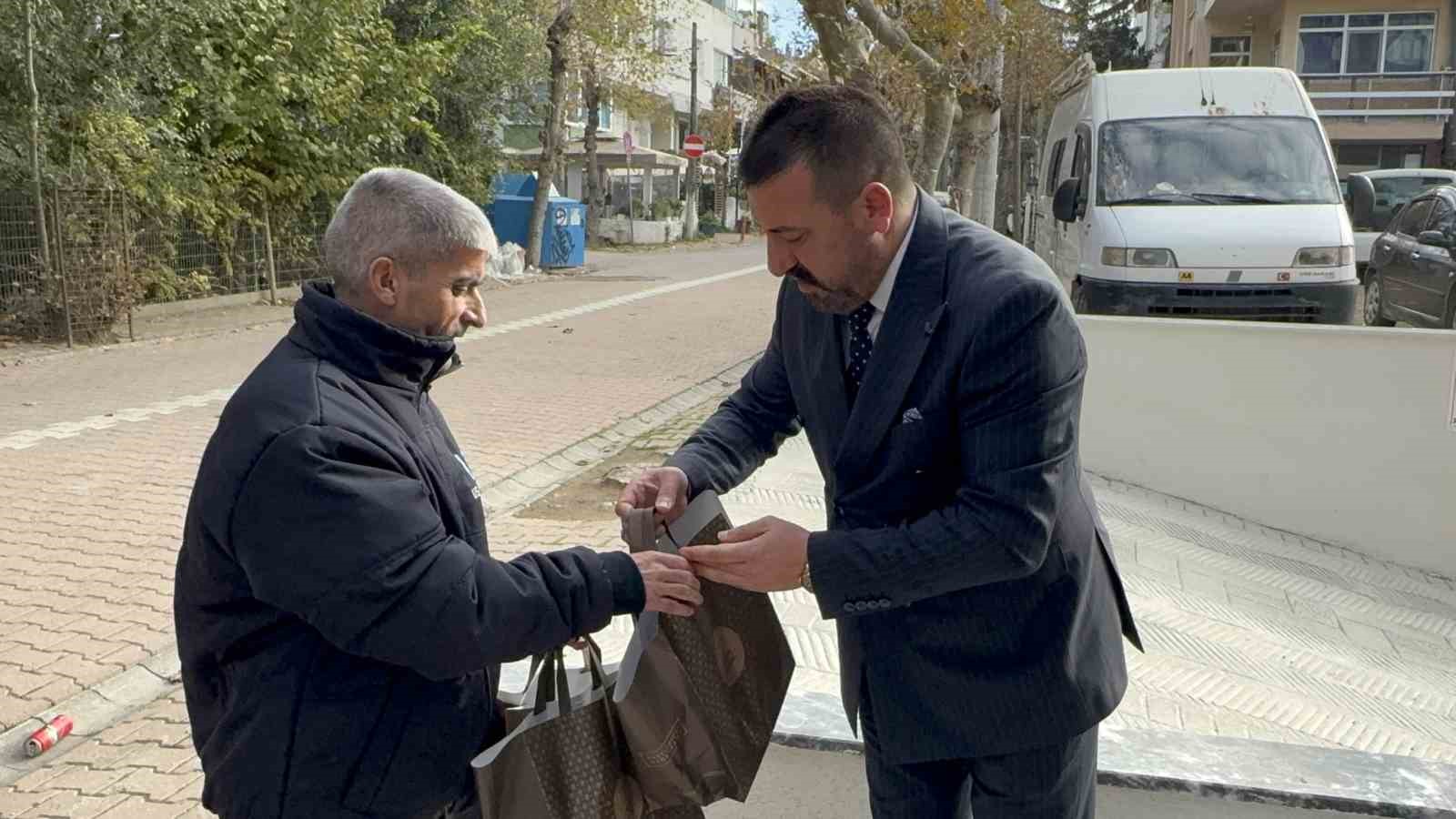 sokakta 60 bin dolar bulan temizlik gorevlisi aklimdan asla kotu bir niyet gecmedi 1 vaRjk2aF