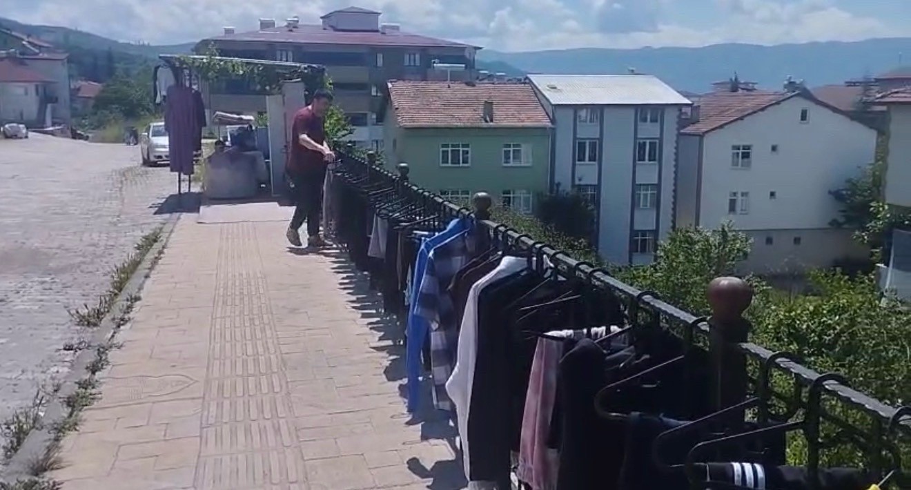 sokakta kurulan iyilik reyonu ihtiyac sahiplerine umut oldu 1 LuSgSnF3
