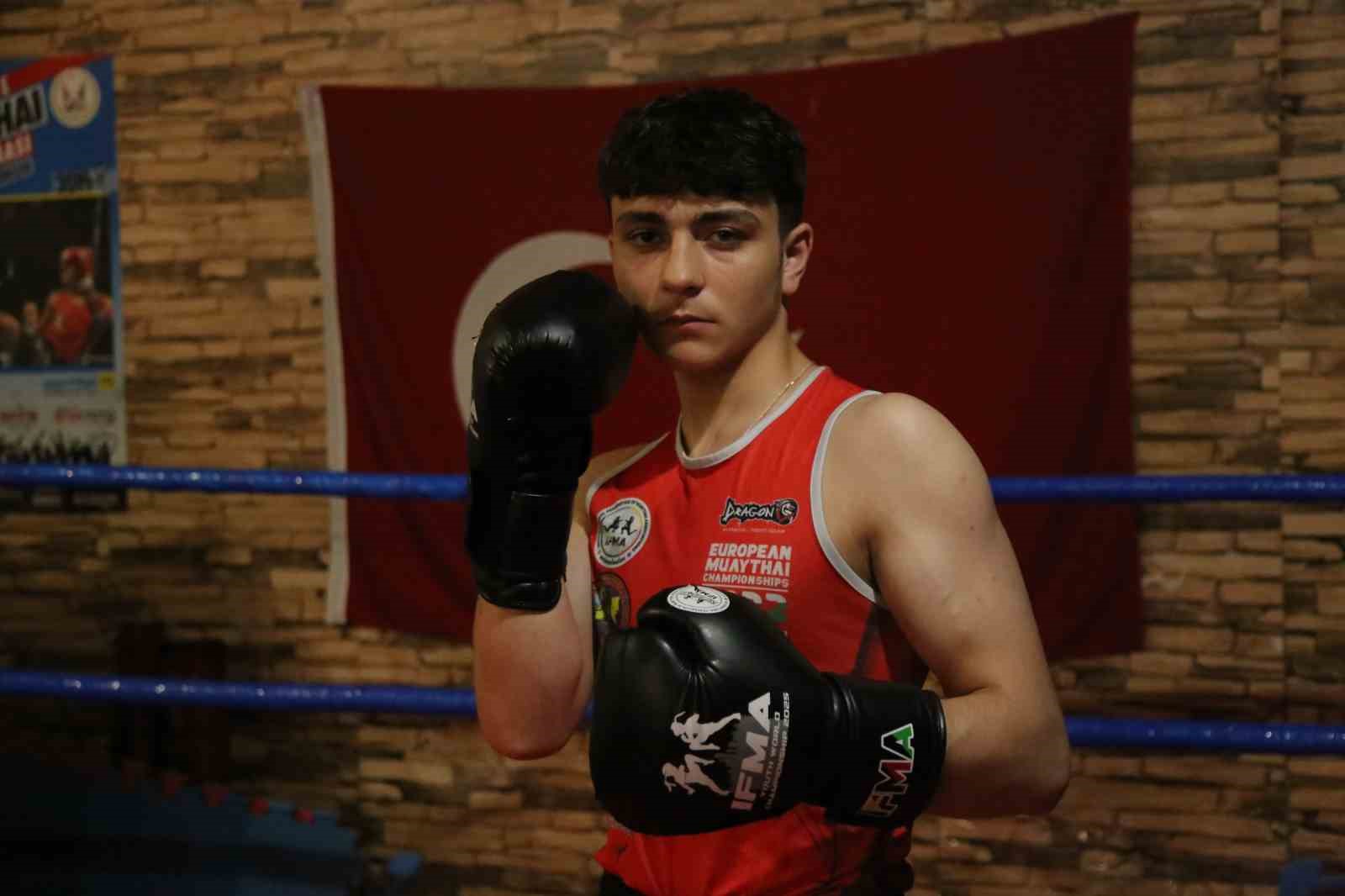 Sokaktan geçerken gördüğü spor salonu hayatını değiştirdi: Şimdi dünya şampiyonluğu peşinde 6 sokaktan gecerken gordugu spor salonu hayatini degistirdi simdi dunya sampiyonlugu pesinde 2 y5dgVYXq