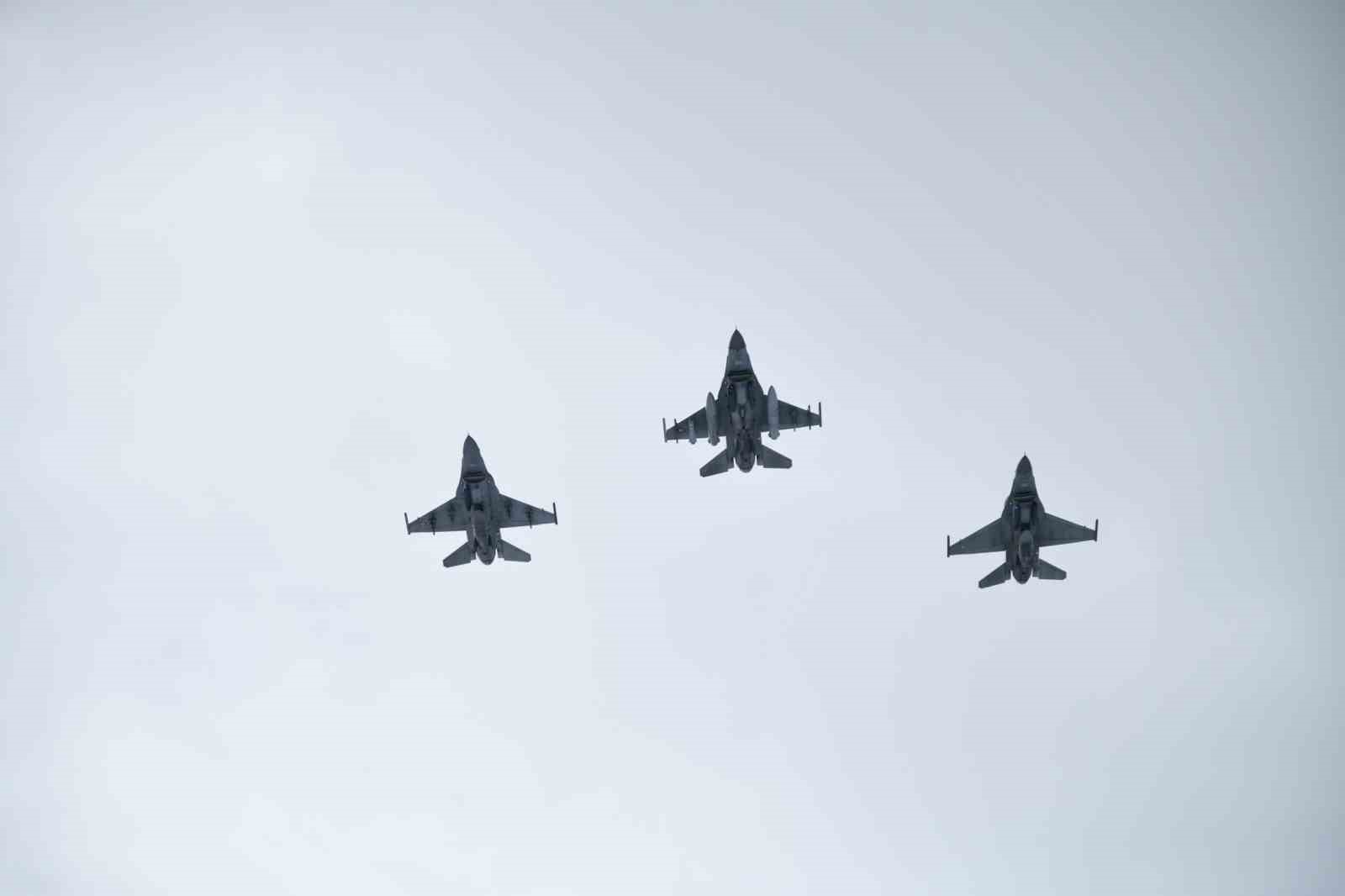 solo turkten ardahanin kurtulus gununde nefes kesen gosteri 1 ZE7jZLi2