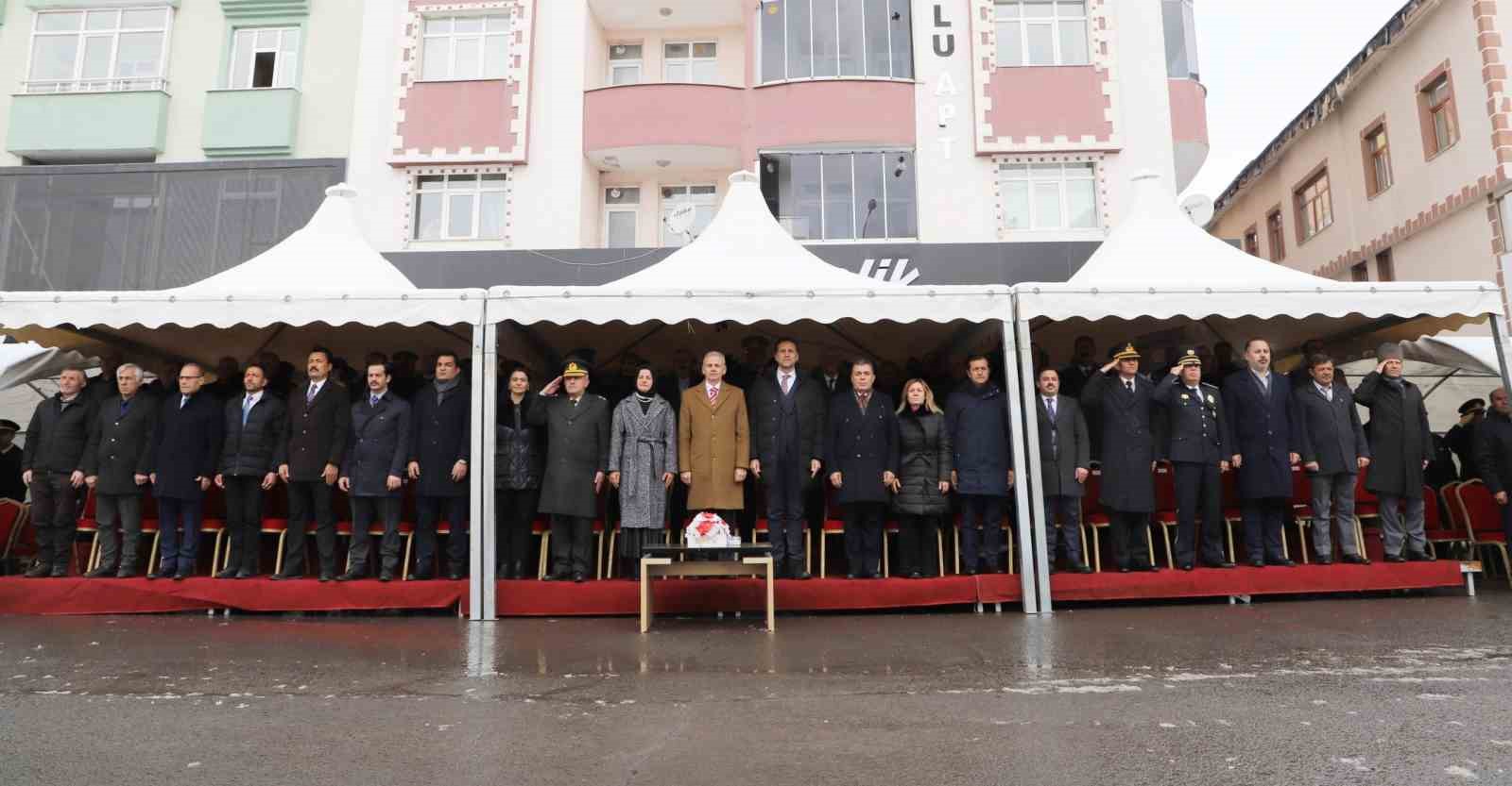 solo turkten ardahanin kurtulus gununde nefes kesen gosteri 5 5Tu5E9dM