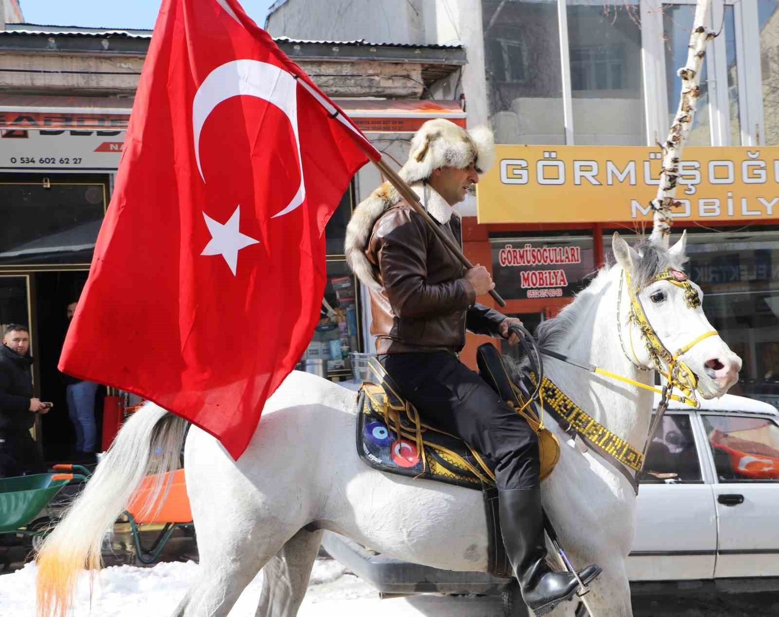 solo turkten ardahanin kurtulus gununde nefes kesen gosteri 7 InTTgCm3