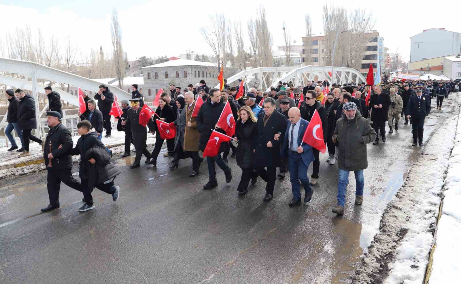 solo turkten ardahanin kurtulus gununde nefes kesen gosteri 9 OtazGDqQ
