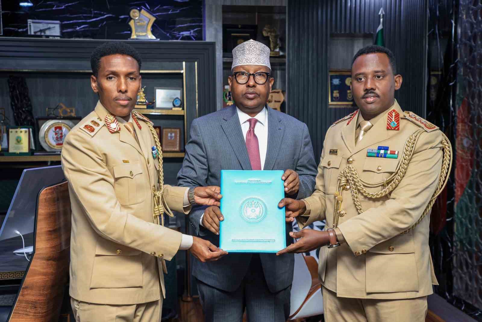 somali savunma bakani turkiye somali ordusuna destek icin f 16 savas ucaklari konuslandirdi 2 iqyEie2e