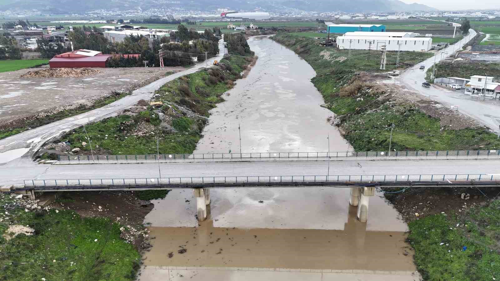 Son 65 yılın en kurak yılıyla yok olma noktasına gelen Asi Nehri’nde yağışlarla birlikte debi yükseldi 5 son 65 yilin en kurak yiliyla yok olma noktasina gelen asi nehrinde yagislarla birlikte 7laFm6ce