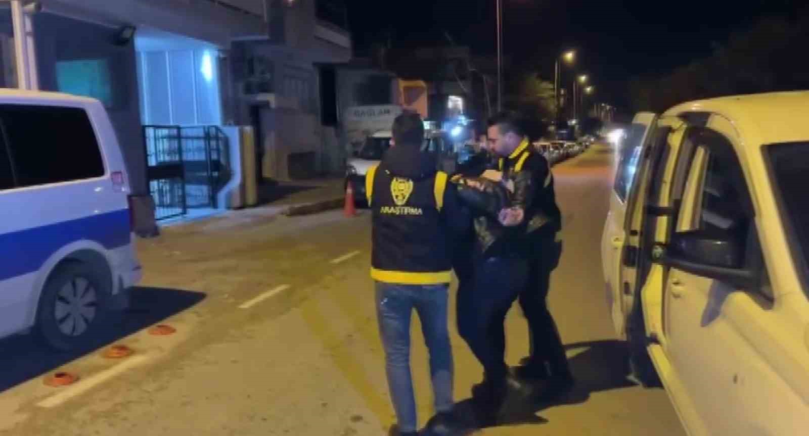 sopayla surucunun uzerine yuruyen taksiciye 201 bin lira ceza ve tutuklama 1