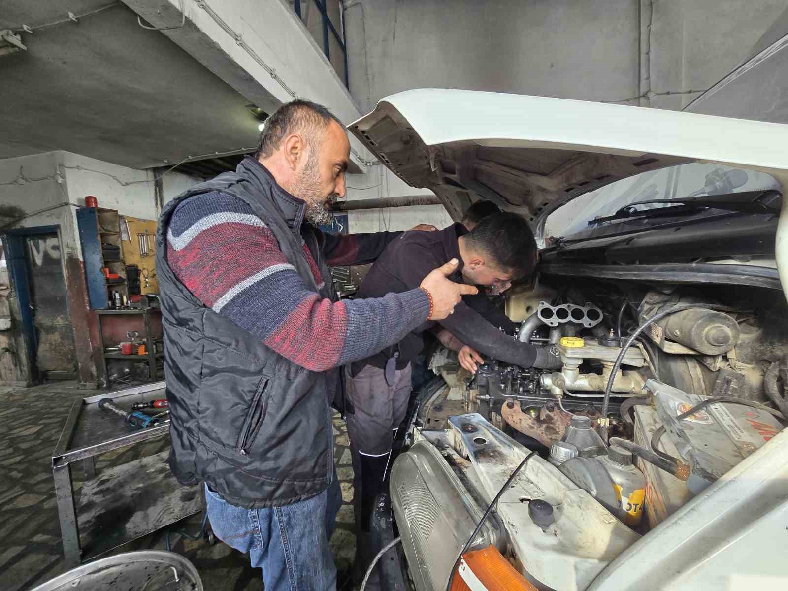 sorgun mesleki egitim merkezinde ustalasan ogrenciler istihdama katki sagliyor 1 uNdZWvtT