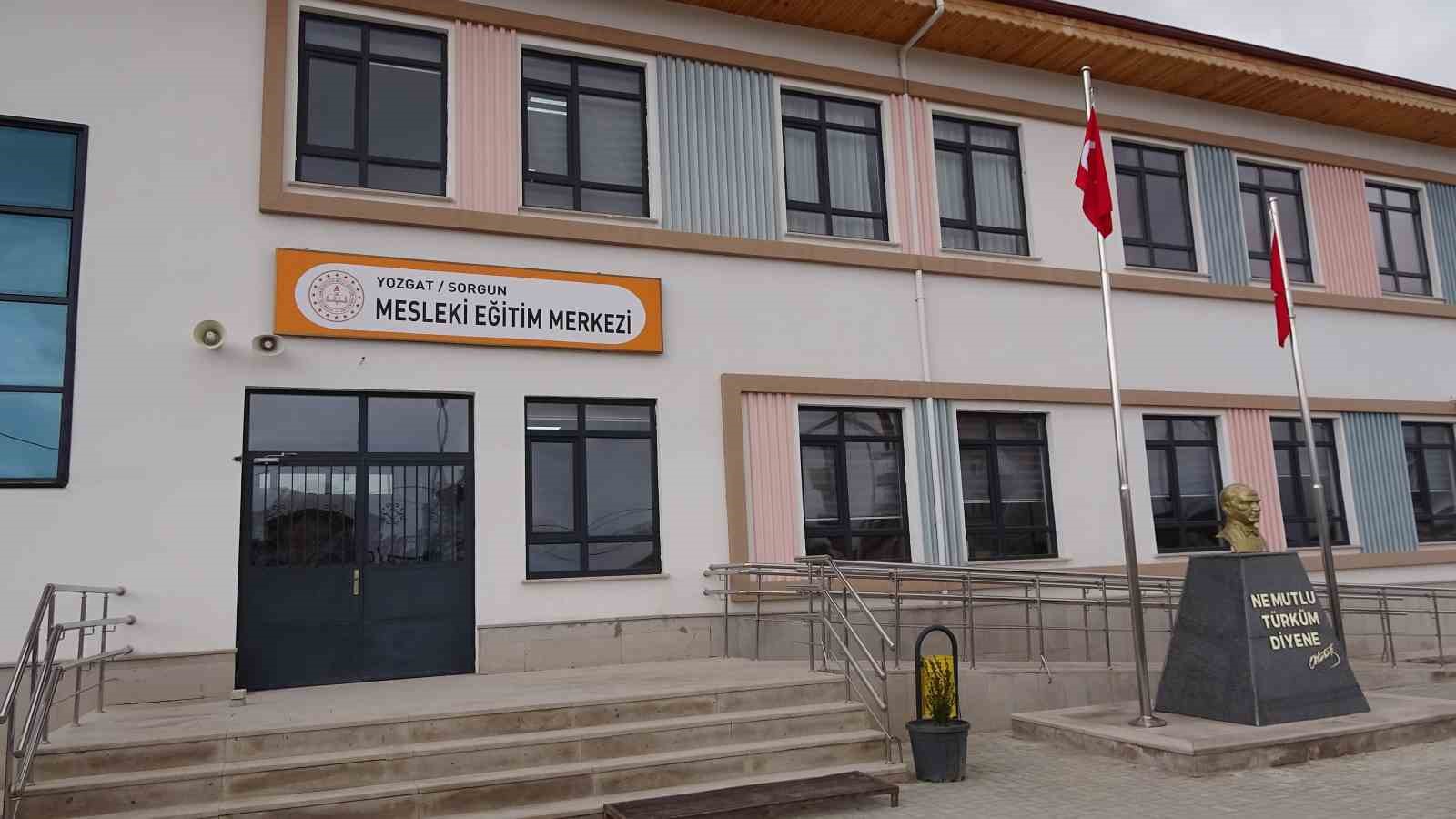 sorgun mesleki egitim merkezinde ustalasan ogrenciler istihdama katki sagliyor 5 GKA6lCZ9