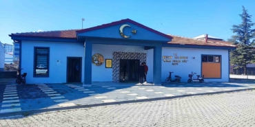 sorgunda-her-gun-700-kisiye-ucretsiz-sicak-yemek-ikrami-ShgL9S2P.jpg