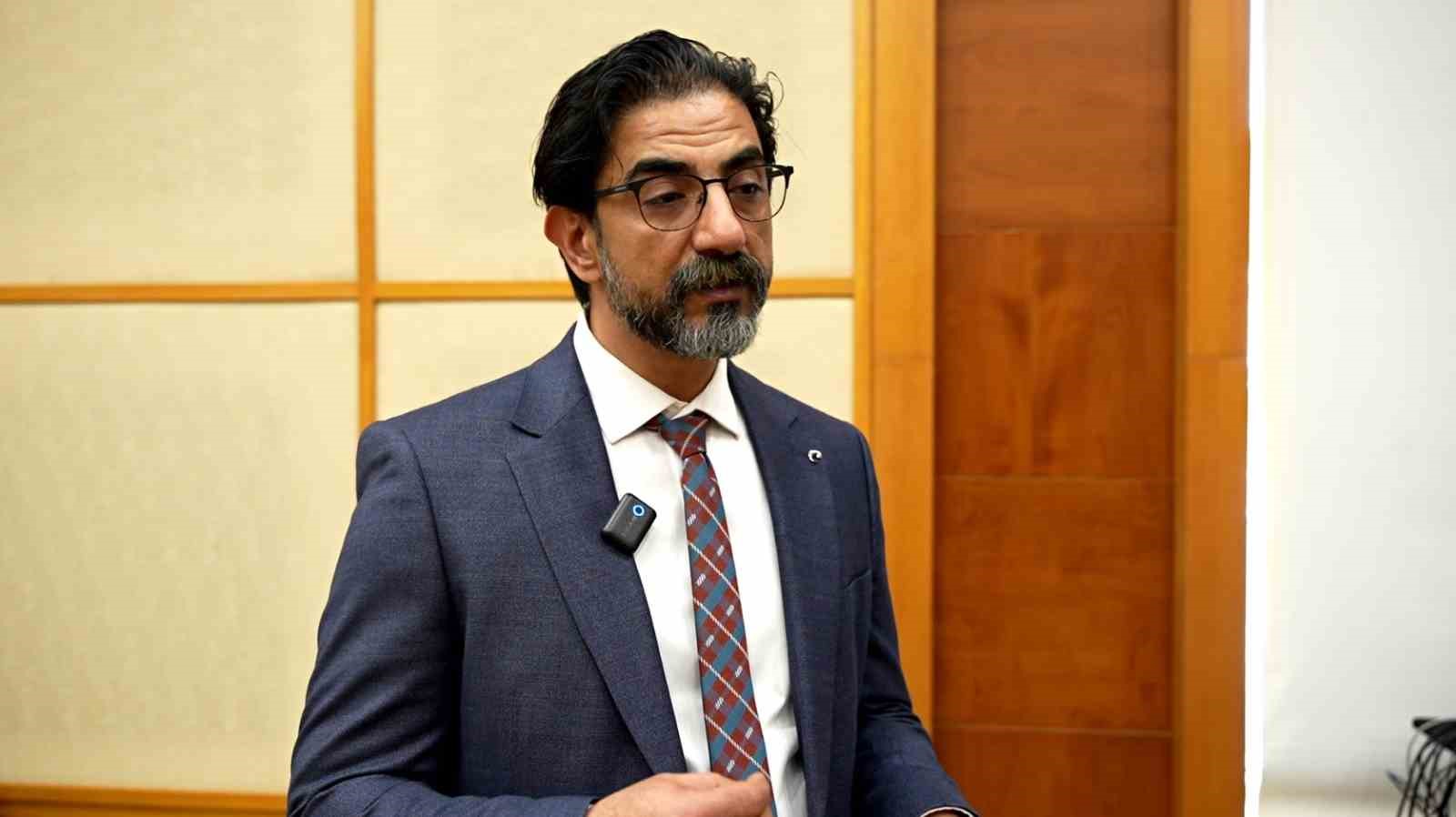 sosyal medya akimi hastanelik etti a4 kagidina sigmam gerekiyor diye diyete basladi 2 yildir yK4WjL8d