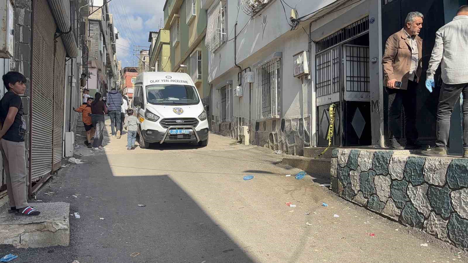 Sosyal medya fenomeni "Cin Ali" kızı tarafından öldürüldü 7 sosyal medya fenomeni cin ali kizi tarafindan olduruldu 3 drNJmdaw