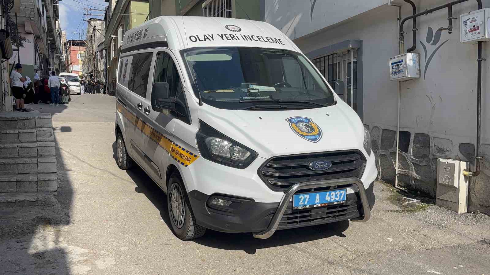 Sosyal medya fenomeni "Cin Ali" kızı tarafından öldürüldü 8 sosyal medya fenomeni cin ali kizi tarafindan olduruldu 4 PIIp1i9L