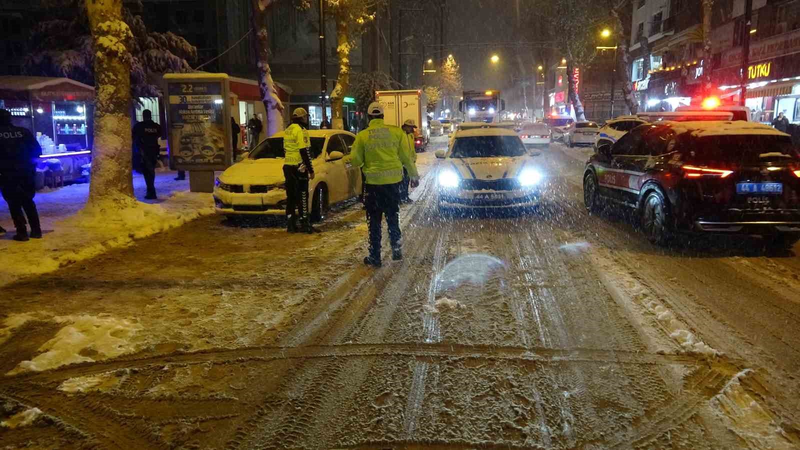 sosyal medya tartismasinda 19 yasindaki genc kizi olduren zanli tutuklandi 2 UYLBiw84