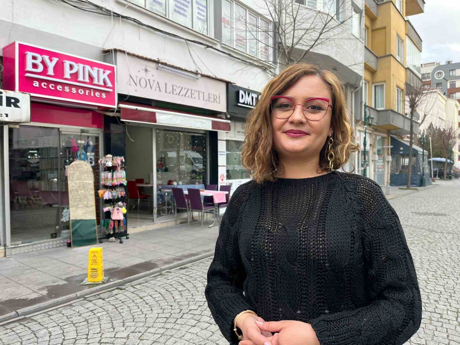 sosyal medya yerine hayaline odaklandi 3 sene calisip biriktirdigi para ile 18 yasinda kafe qkHuRL4d
