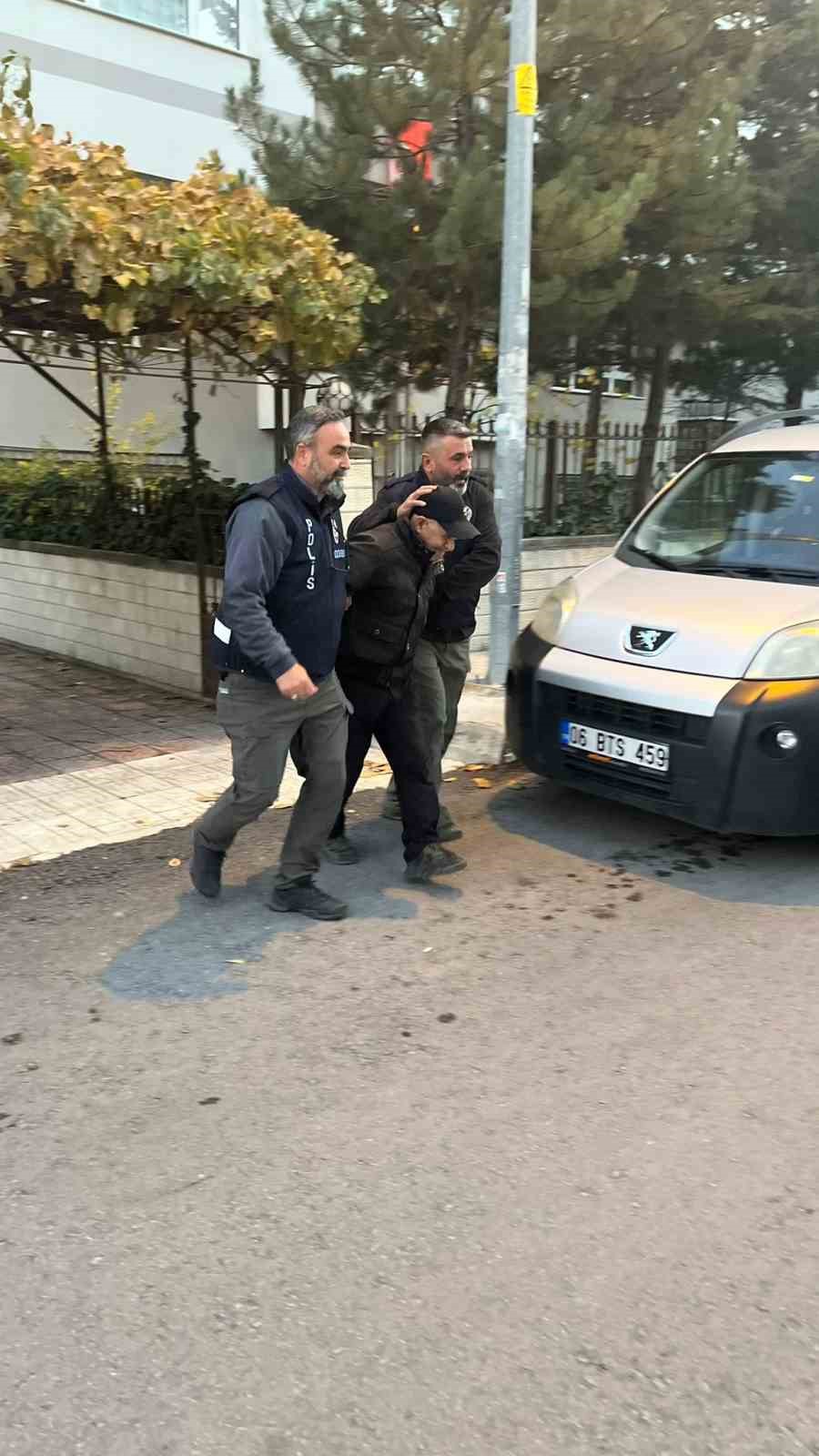 Sosyal medyada 10 kadının çocuk kaçırdığına dair dezenformasyon içerikli paylaşıma gözaltı 5 sosyal medyada 10 kadinin cocuk kacirdigina dair dezenformasyon icerikli paylasima gozalti 1 ch4YOhYJ