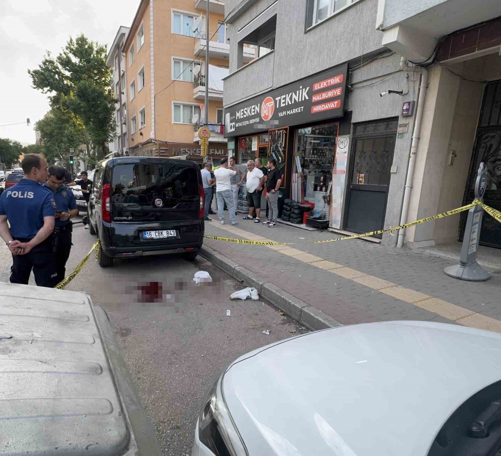sosyal medyada baslayan husumet kanli bitti 22 yasindaki genc olduruldu 0 iYnGzHZH