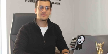 sosyal-medyada-karsi-cinsin-fotografini-begenmek-bosanma-sebebi-dKCEz752.jpg
