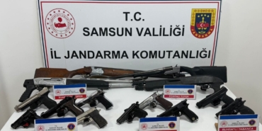 sosyal-medyada-silahla-ates-eden-6-kisi-silahlariyla-yakalandi-syf8ASSa.jpg