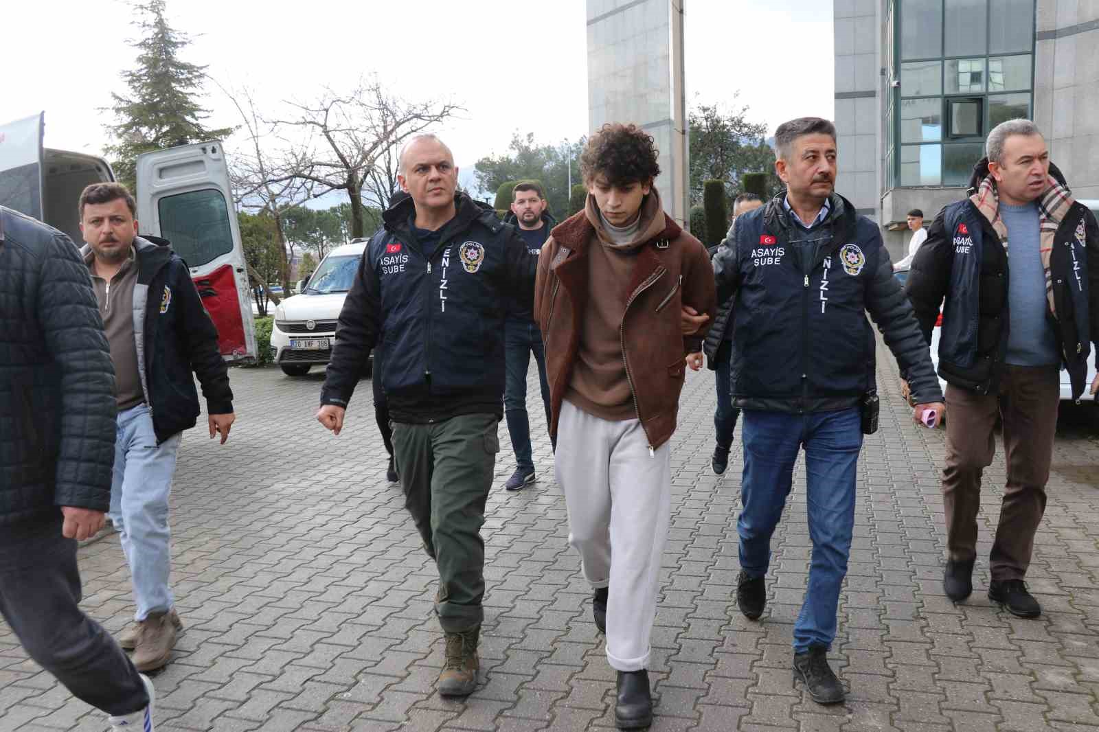 sosyal medyada tanistigi mobilya ustasini olduren genc tutuklandi 0 9N8yshDn