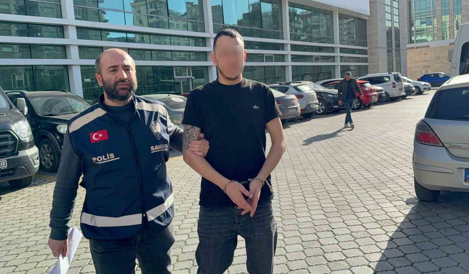 sosyal medyadan arkadaslik istegi tartismasinda kan dokuldu 0 WsOu6J5h