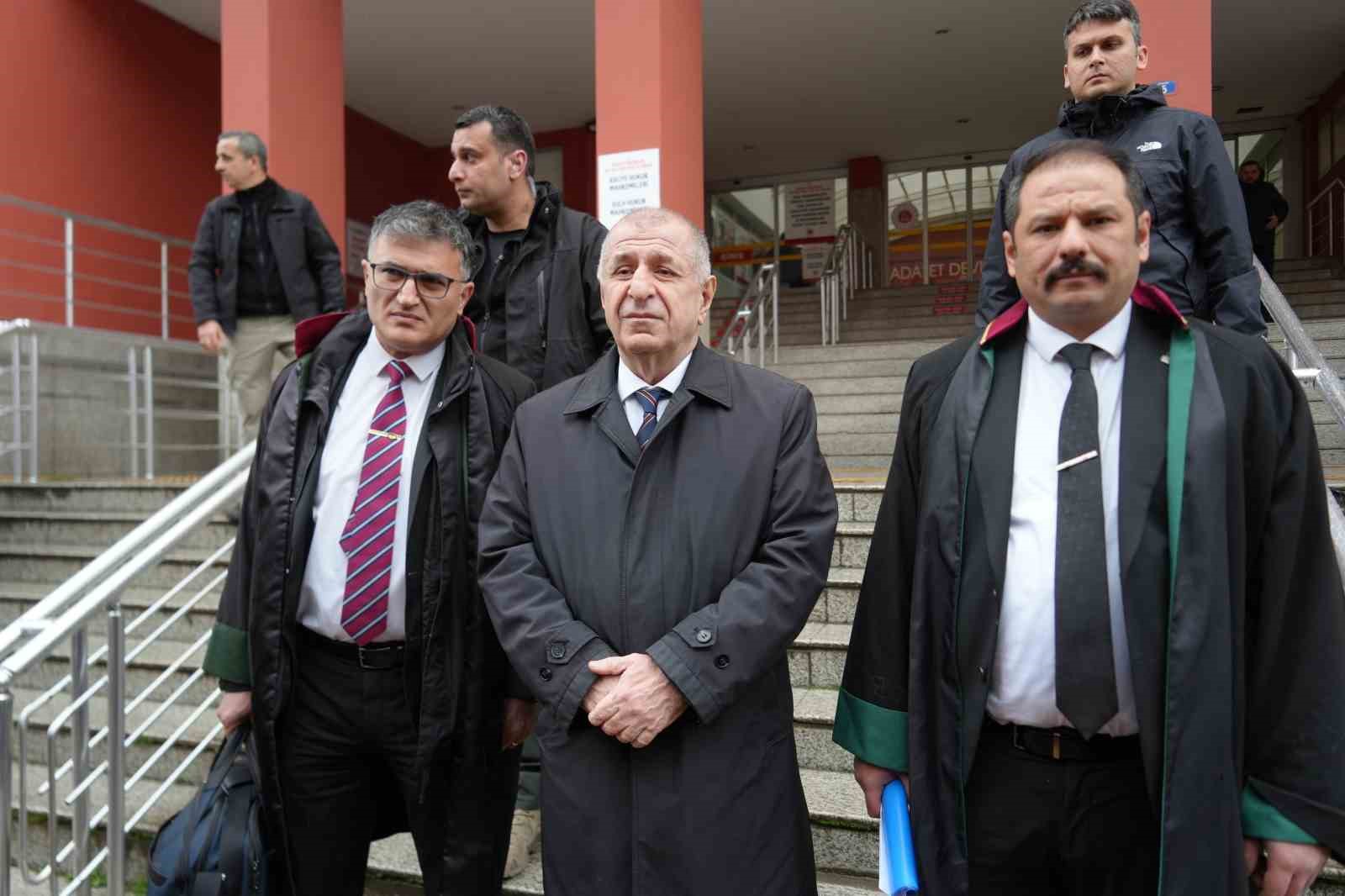 "Soysuz" tartışması yargıya taşındı: Ümit Özdağ mahkeme karşısına çıktı 5 soysuz tartismasi yargiya tasindi umit ozdag mahkeme karsisina cikti 1 utWs2up5