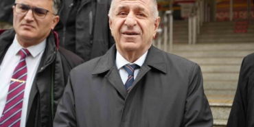 soysuz-tartismasi-yargiya-tasindi-umit-ozdag-mahkeme-karsisina-cikti-KhHWnqaQ.jpg