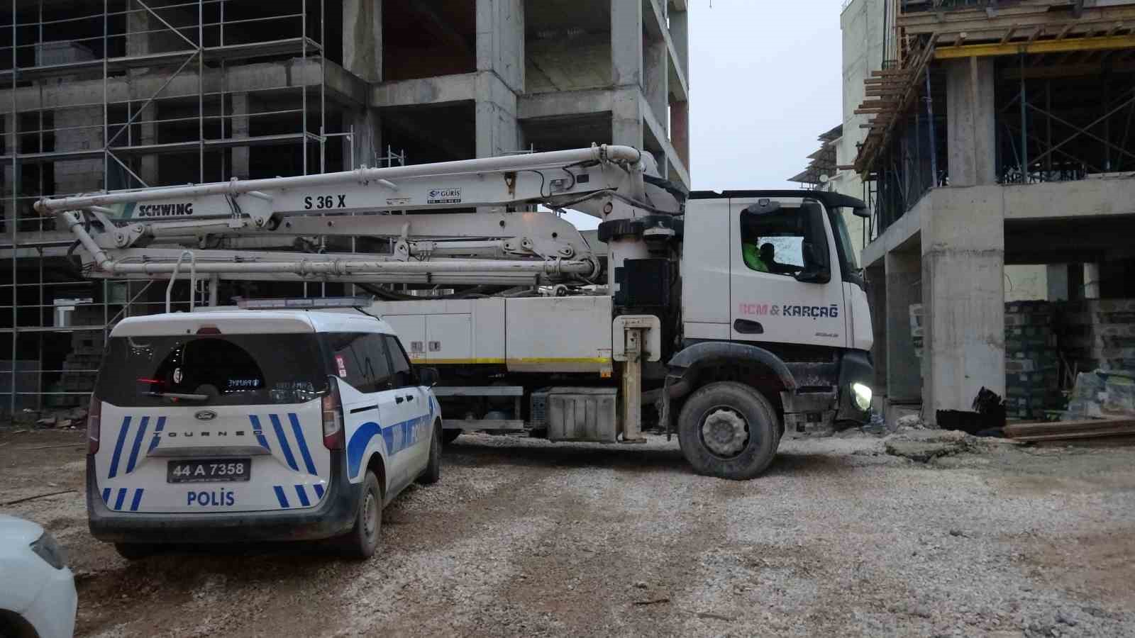 spiral makinesiyle elini kesen isci yaralandi 3 QyefQmca