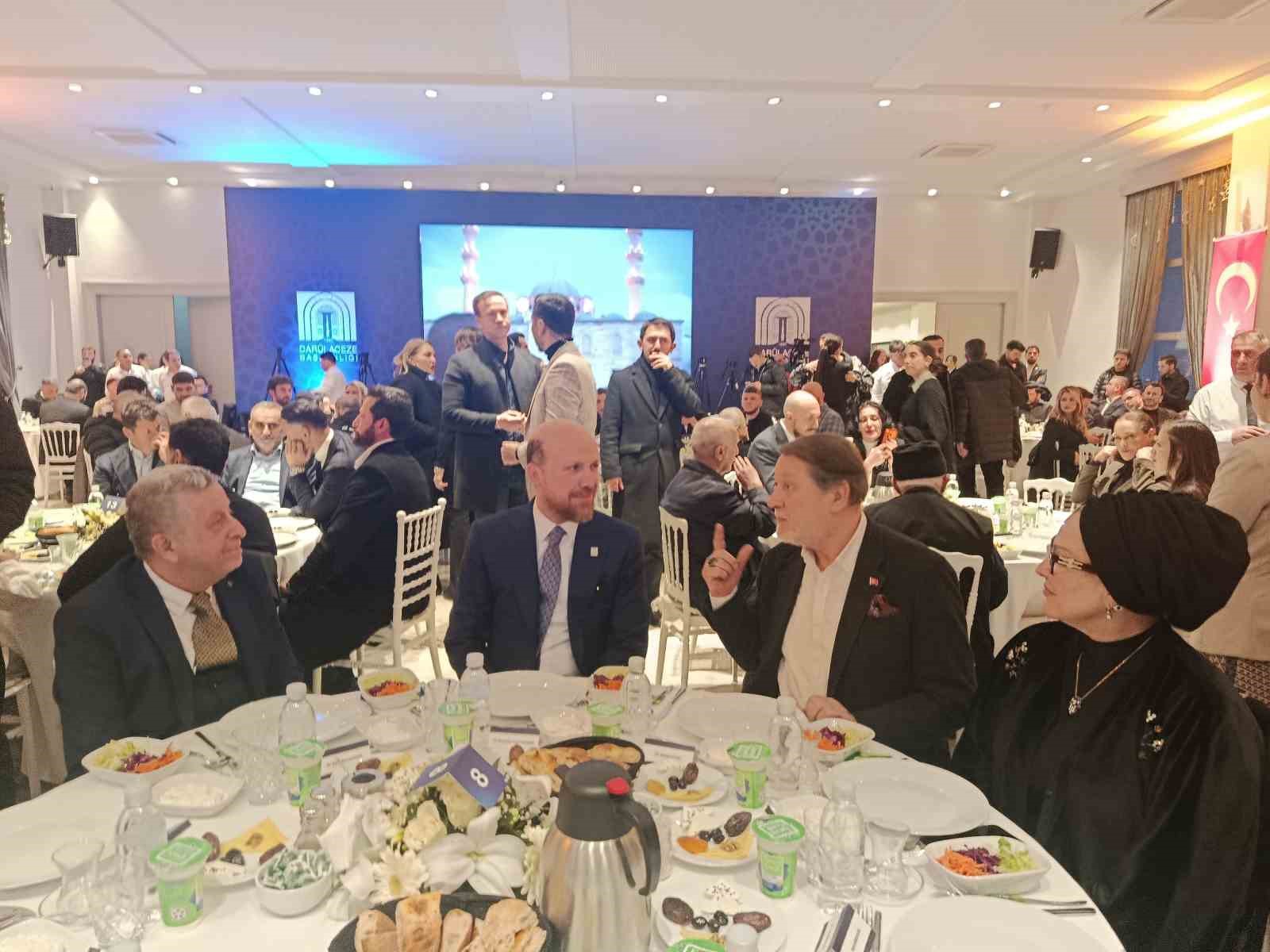 Spor camiası ve ünlü isimler Darülaceze sakinleriyle iftarda buluştu 5 spor camiasi ve unlu isimler darulaceze sakinleriyle iftarda bulustu 1 447V2ncW
