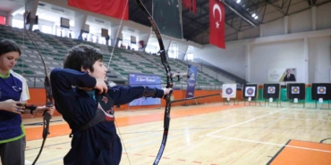 spor-festivalinde-ogrenciler-okcular-yaristi-Rx1OWmCr.jpg