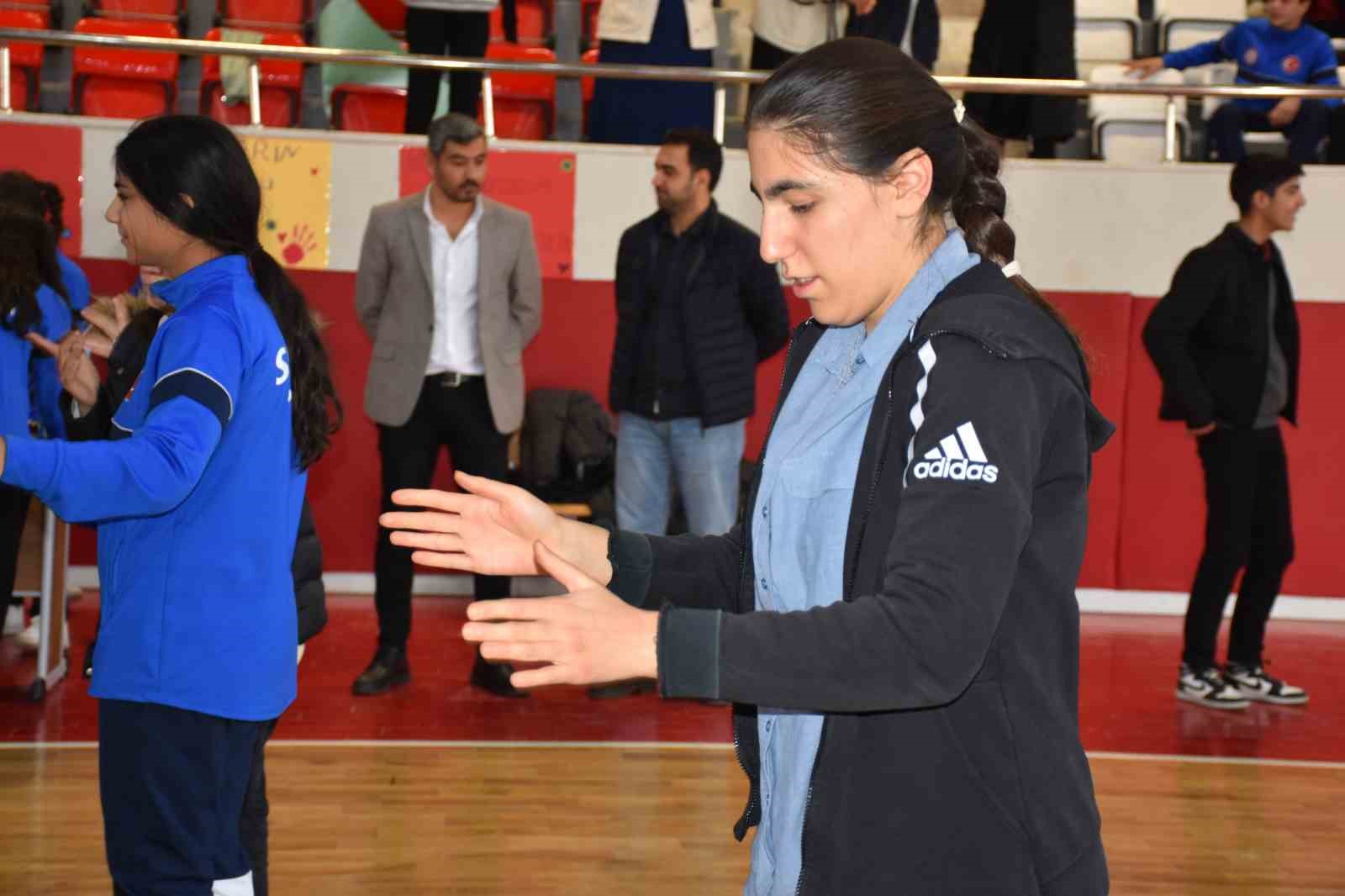 spor lisesi ogrencileri engelli ogrencileri agirladi 2 nsFbJAS6