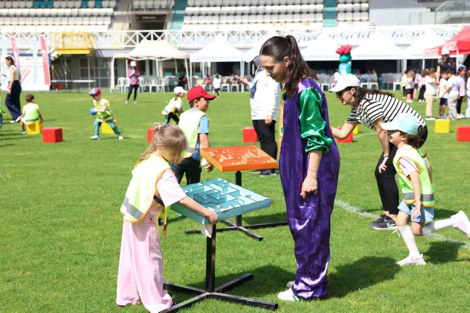 spor senliklerinde sira minik ogrencilerin 2 wW2iFcpb
