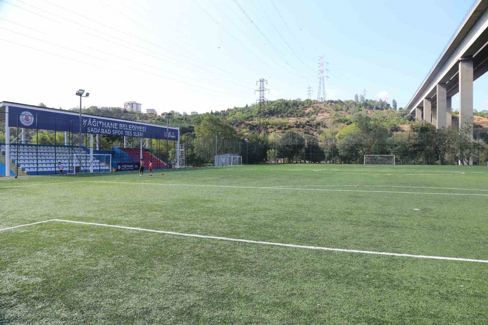 sporcuhane projesiyle kagithaneye yeni nesil spor sahalari 6 PUtRUWhM