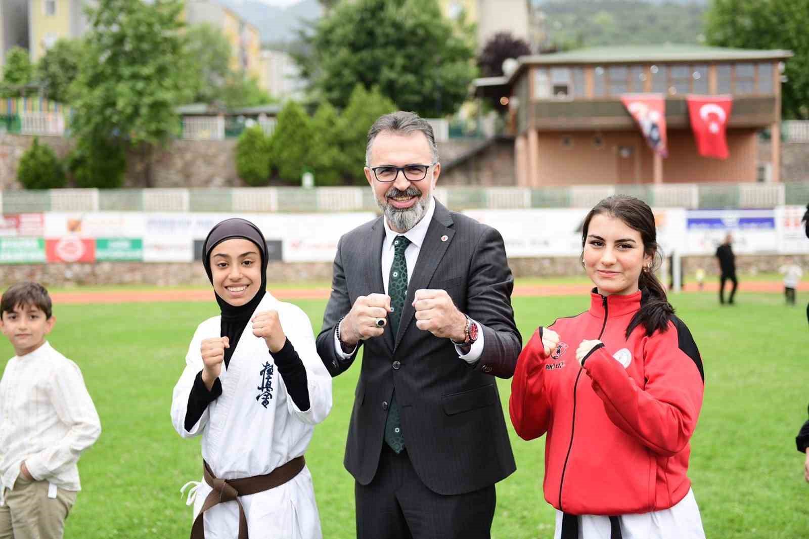 sporun kalbi kestelde atiyor 0 4FCRGbpp