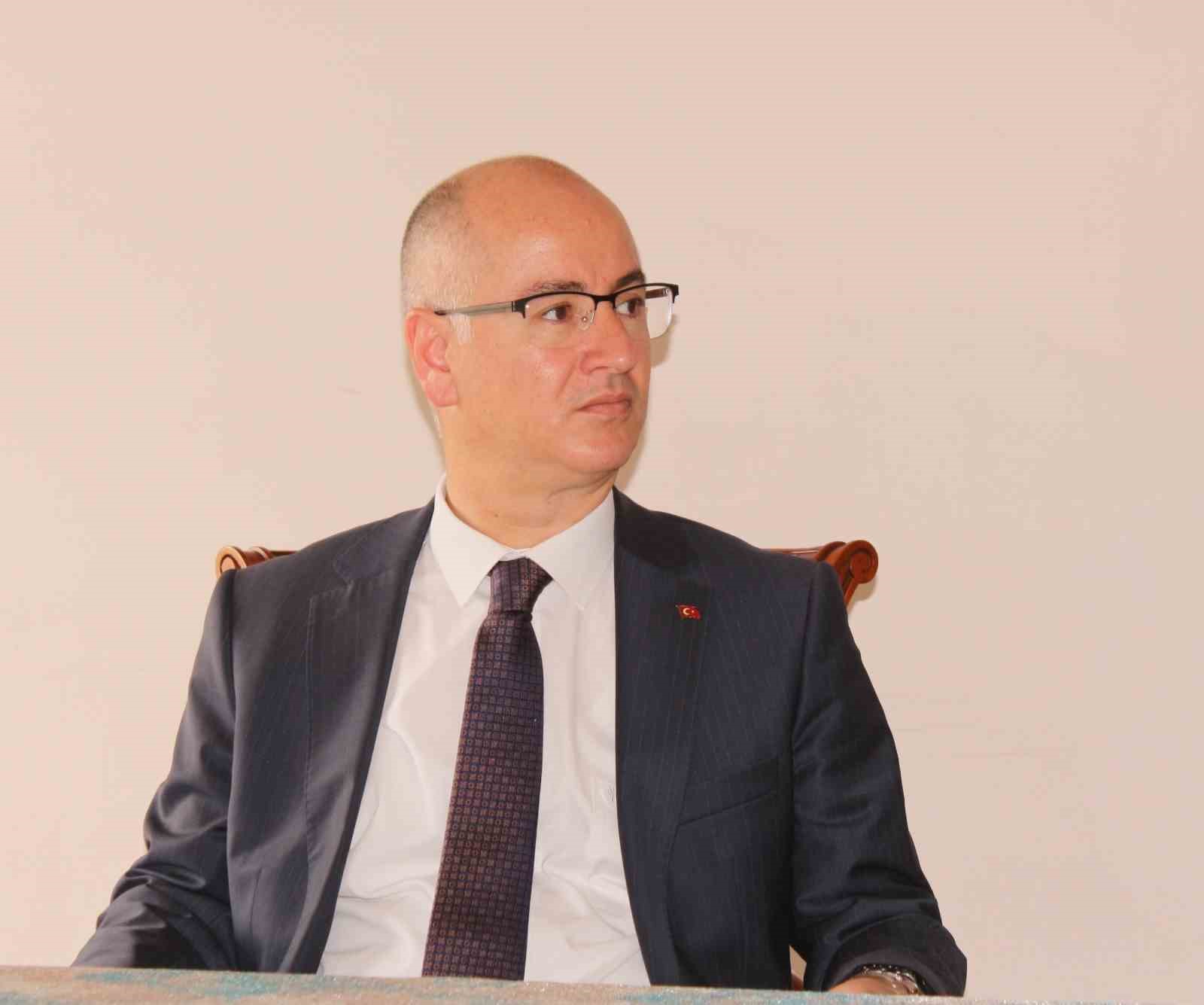 srebrenitsa annelerinden ayvalik kaymakamligina ziyaret 2 ZVXWrjfc