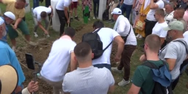 srebrenitsa-soykiriminin-31-yil-donumu-10-cenaze-daha-topraga-verildi-Pg7sY9v4.jpg