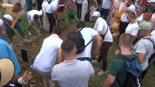 srebrenitsa-soykiriminin-31-yil-donumu-10-cenaze-daha-topraga-verildi-Pg7sY9v4.jpg