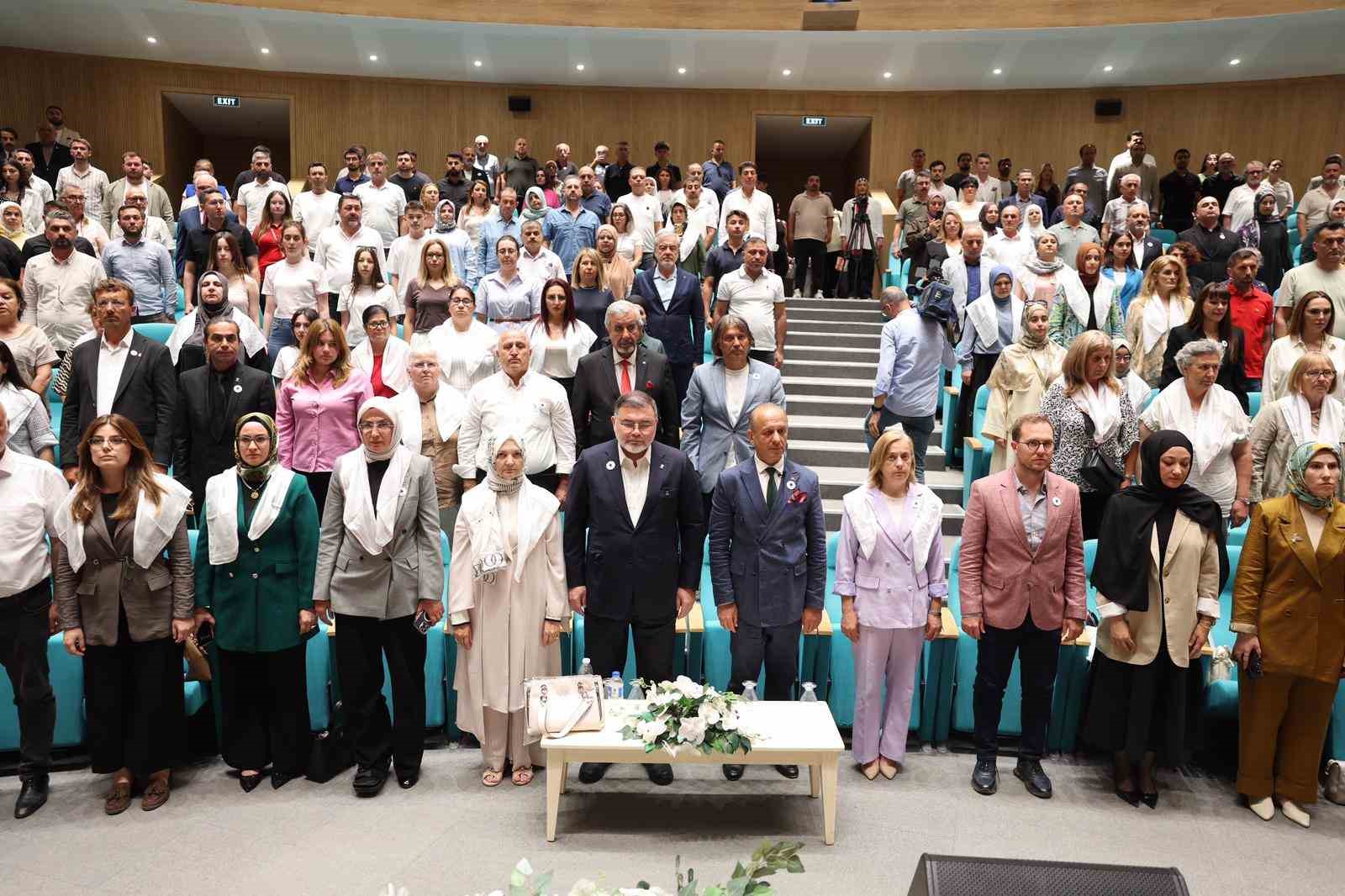 srebrenitsanin sessizliginden gazzenin feryadina aci ayni gozyasi ayni 3 RV2wnFzr