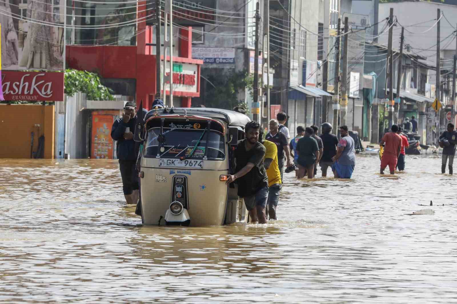 sri lankadaki sel ve toprak kaymalarinda can kaybi 334e yukseldi 2 PII5FSn9